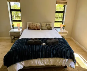 11 Raithby Retreat - Image 2