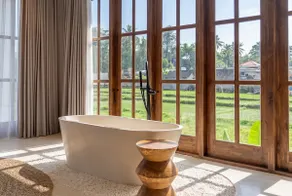 Brand New Oasis Villa, Large Pool, Central Ubud - Image 4