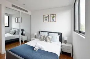 Central Burwood 2Beds Walk to Westfield & Train - Image 3