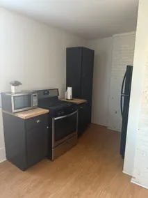 Cozy 3BR lowr unit near downtown - Image 3