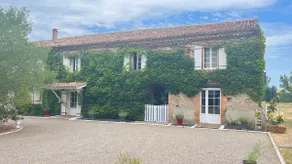 Domaine de La Prade • Swimming pool, animals & nature - Image 5