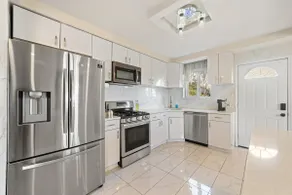 3BR Near NYC Sleeps 10 Metro North & MTA30min city - Image 5