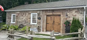 The Historic Grimsby Stone Shop - Image 2