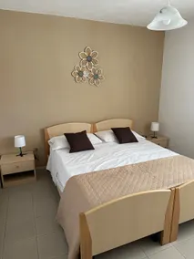Vittoria Apartment - ground floor with garden - Image 2
