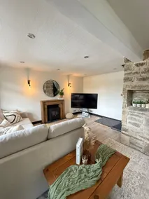 Barn Retreat | Hot Tub Opt | Private Parking | PS5 - Image 5