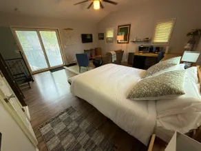 The Artist’s Studio | Guesthouse in Saugerties - Image 2