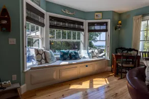 East Chop Oceanview Escape - Image 5