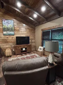 Twisted Pine Cabin - Image 2