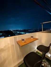 Relaxing Retro Loft-Style Haven @CX Nook - Image 2
