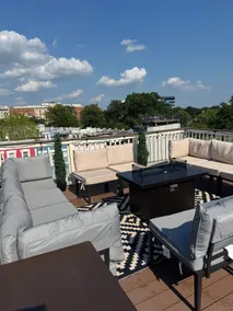Cozy 2BR w/ Rooftop Views - Image 4