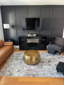 Cozy 2BR w/ Rooftop Views - Image 5