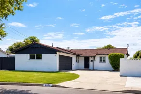 Vintage style 3B Great Location with Pool NO PARTY - Image 3