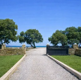 Beachfront Villa in Chania with Priv. Pool & Sauna - Image 2