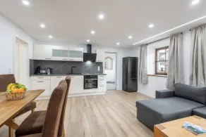 Easy City Apartment 10 - Image 3
