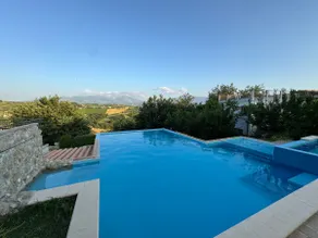 B18 Valley Views from Your Terrace - Image 4