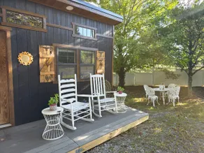 Country Chic Cottage w/FREE EV Charging. - Image 2