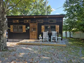 Country Chic Cottage w/FREE EV Charging - Image 5