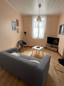 Charming house near the city center. - Image 2