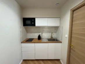 New design suite • Close to Aix-en-Provence • Air conditioning - Image 4