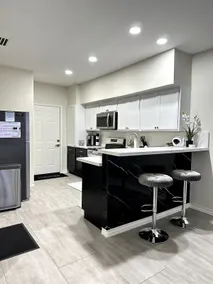 Comfortable by Design - No Cleaning Fee - Image 4