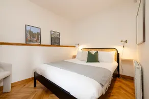 Argyl - The Foundry, A Bright One Bedroom House with Balcony - Image 4