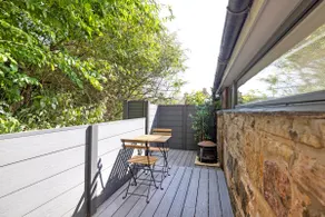 Argyl - The Foundry, A Bright One Bedroom House with Balcony - Image 5