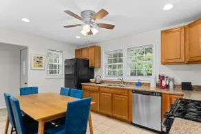 Clayton in The Heights! 4Bedroom - Image 2