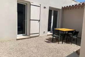 Maisonnette des Papes: center, outdoor courtyard - Image 4