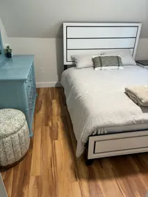 Perfectly Located 1 Bedroom - Image 5