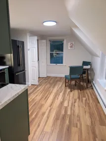 Perfectly Located 1 Bedroom - Image 4