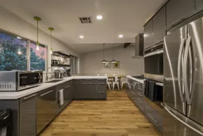 Bright 4BR, Near Summerlin, Pool & Spa! Mini Putt! - Image 4