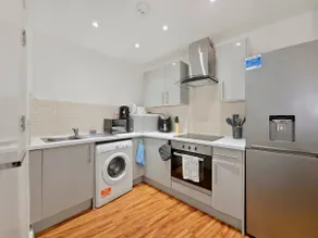 Ultra central, Near station 2BR 2BATH 6Sleep - Image 4