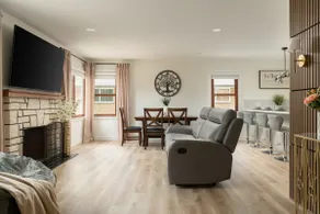 Modern Spacious Home • Perfect for Relaxed Travel - Image 2