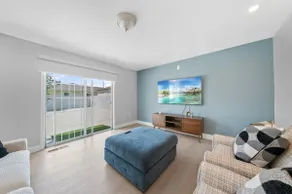 Modern & Spacious 6BR 4.5 BA | Near Disneyland - Image 4