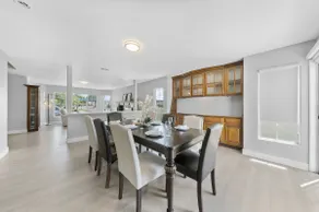 Modern & Spacious 6BR 4.5 BA | Near Disneyland - Image 3