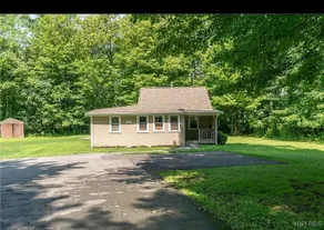 Firelight Rustic modern cabin/7mins to Highmark - Image 2