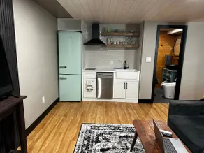 Beamsville Modern Rustic Suites - Image 3