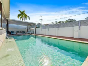 The Chill House - Heated Pool - Entertainment Area - Image 5