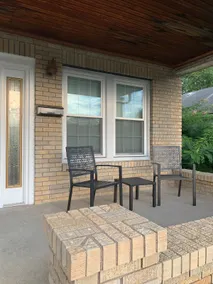 In-Town Renovated Bungalow - Image 4