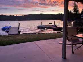 Water’s Edge Sunset Escape - Image 4