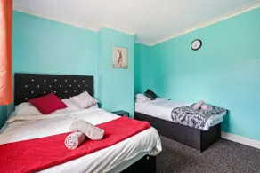 4 Bedroom Central Birmingham - Image 4