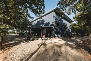 Luxury 3.16 Acre Barndo Retreat Near PGA Frisco! - Image 5