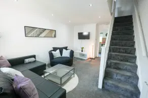 Modern 2 Bedroom Platinum Pad Glasgow City - Image 3