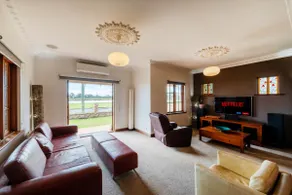Bunbury Bliss - Views and Vibes - Image 3