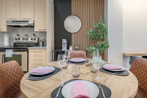 Charming Family Escape in Trendy Plateau Montreal - Image 2