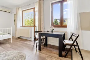 Airport Flat + Parking - Image 3