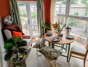 Charming period home in historic Newbury - Image 3
