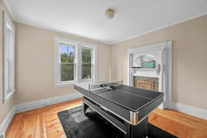 Salem 3 Bedroom with Gameroom, Balcony, Parking, and more - Image 4