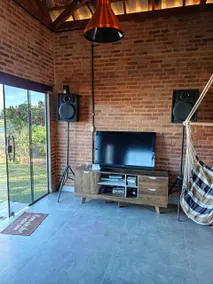 Pitangueiras Chalet - Image 3