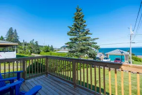 Fundy View Cottage at Halls Harbour w/Hot Tub - Image 4